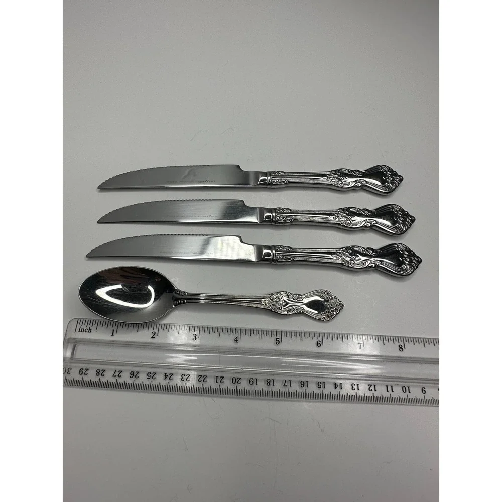 Reed & Barton Duchess of Malbough  Stainless Flatware 3 Dinner Knives 1 Teaspoon